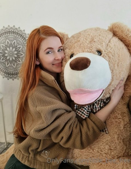 little bee free model erotic archive