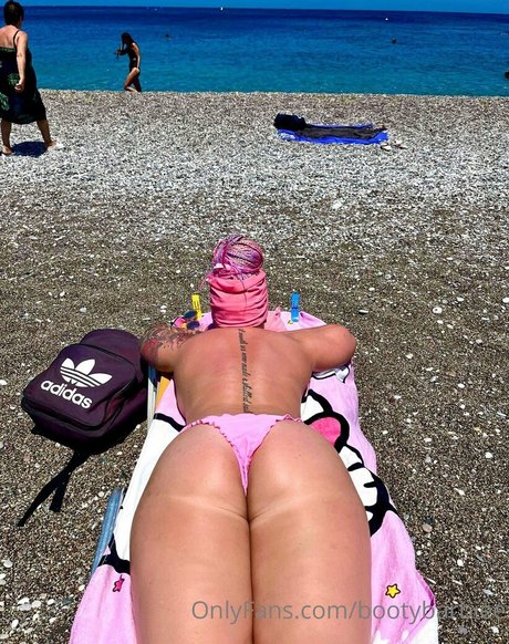 bootybarbiee pornstar xxx image