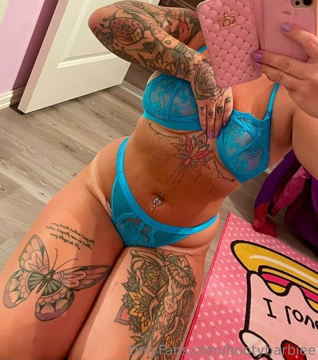 bootybarbiee art star photos