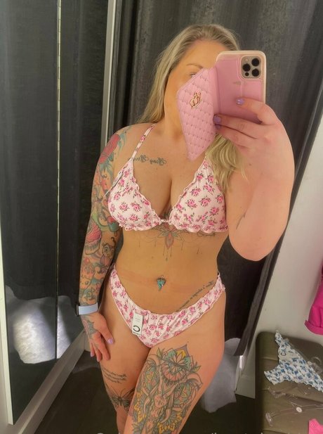 bootybarbiee star high quality photos