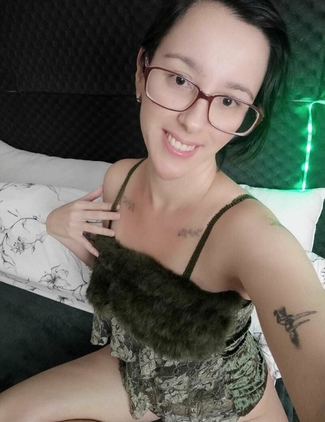 mahina84_ naked star photo