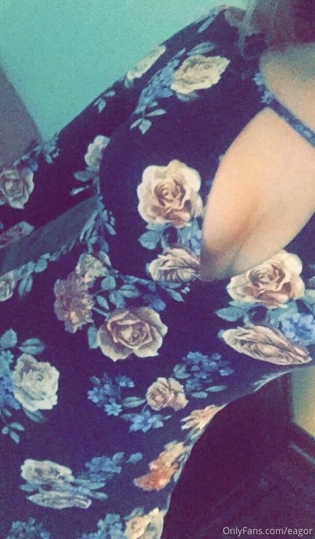 ellirussie pornographic actress pictures