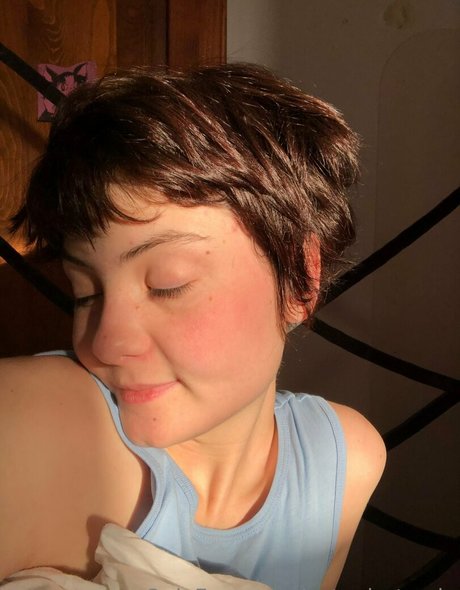 cutepirate vip star naked image