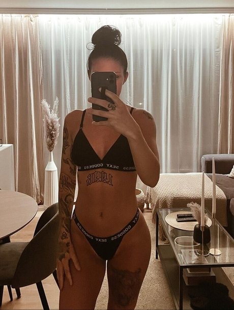 Tyramy pretty pornstar gallery