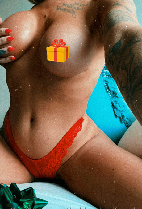 lesbian pussy onlyfans free image