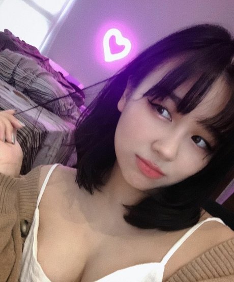 sadparu model high quality pics