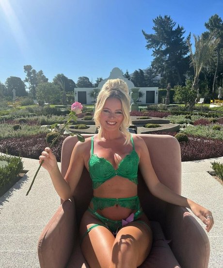 Tasha Ghouri nice star archive