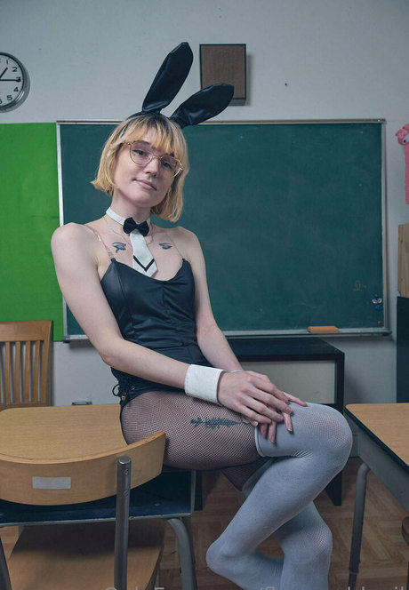 flammableoil model xxx image