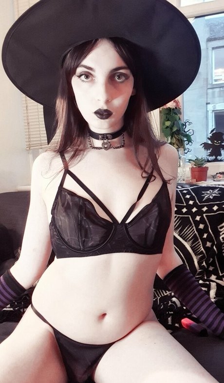 Badendbitch pretty model pic