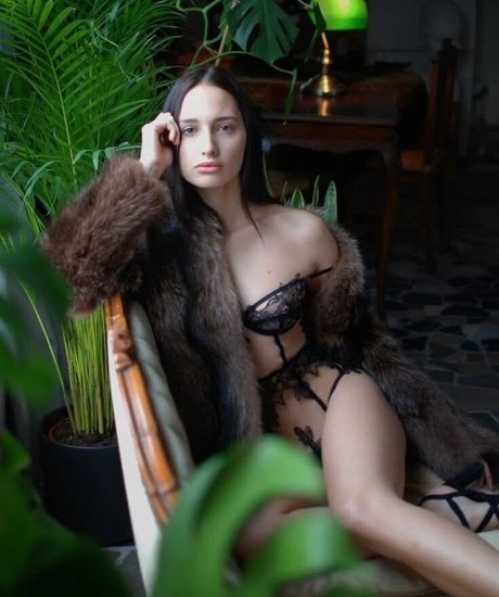 Paula Szenejko hot star picture