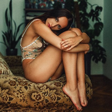 Paula Szenejko star sex images