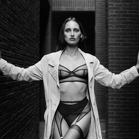 Paula Szenejko high quality pornstar image