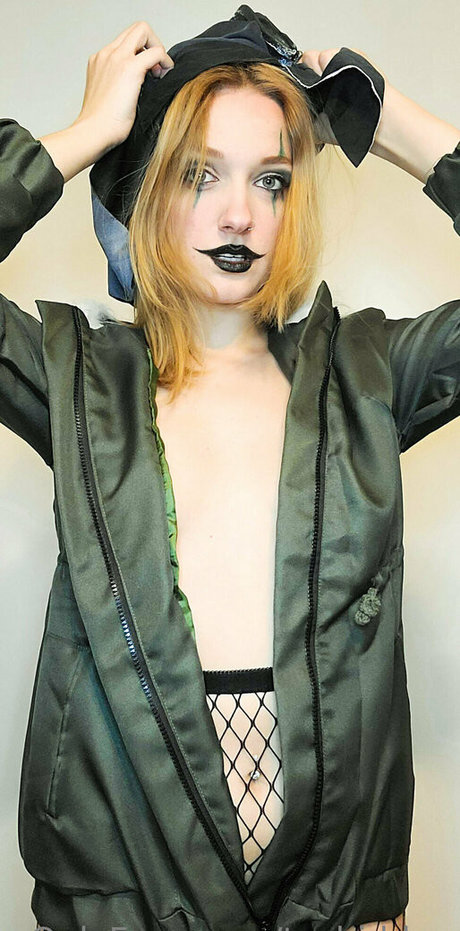 Tashidden exclusive pornstar archive