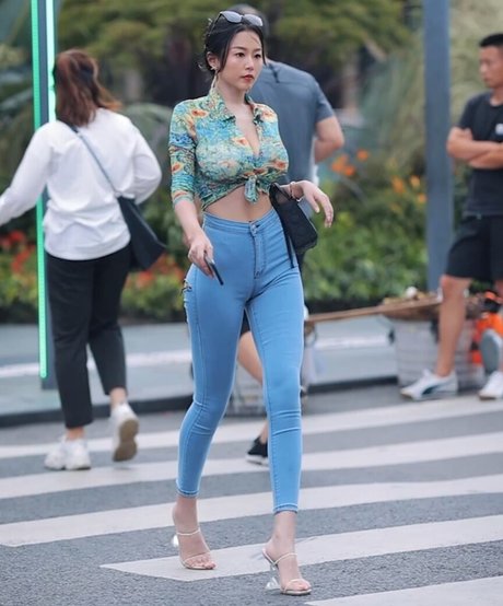 Echo Yue exclusive pornstar picture