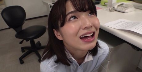 Kuramoto Sumire sexy actress pictures