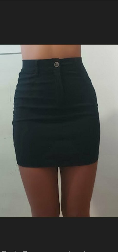 emmaauwuw model naked picture