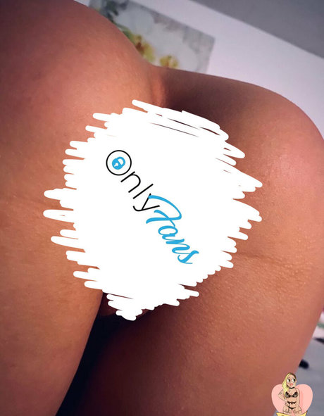 boobsbunnyfree free model pic