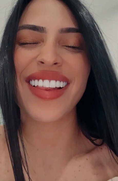 roselinllanes pornstar photo