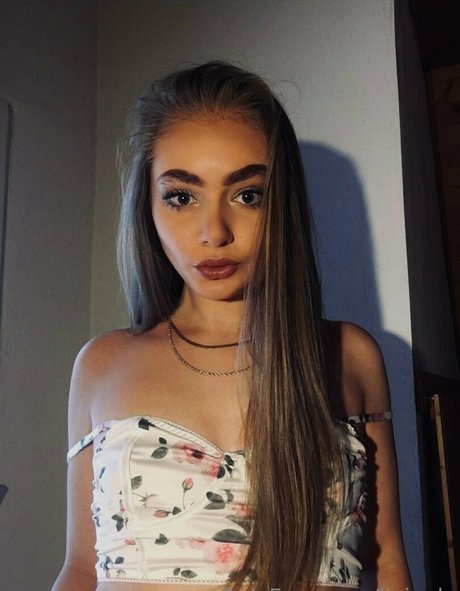 livionly pornstar exclusive photos