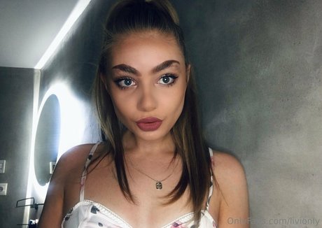 big tits mom onlyfans exclusive pictures