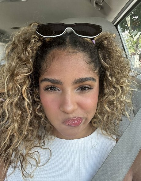 AyannaMarcelin pornstar high quality picture