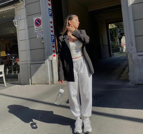 Ela Be eri perfect star pictures