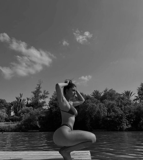 Ela Be eri pornstar sexy gallery