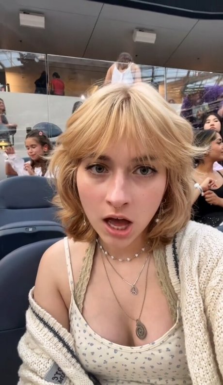 soupytime nudes model photos