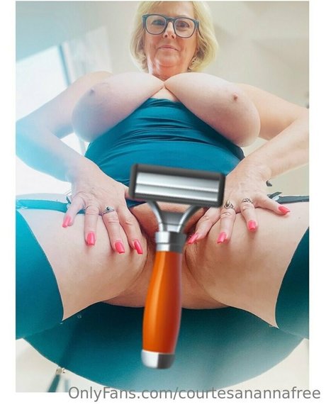 courtesanannafree pornstar erotic img