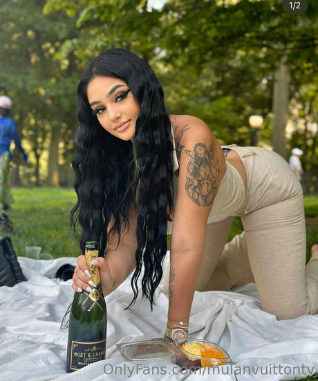 Mulanvuittontv pornstar best pic