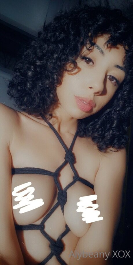 Aly Beany pretty actress gallery