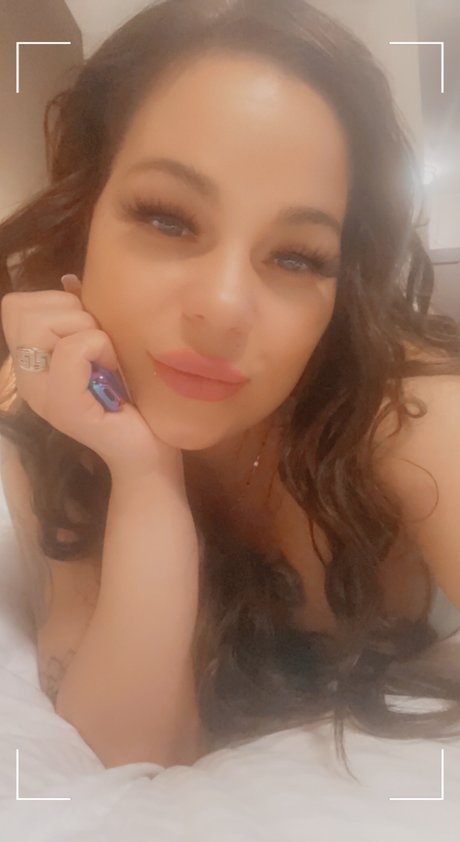 luxy nude actress pic