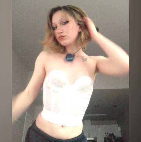 Nina Doll sexy star pics