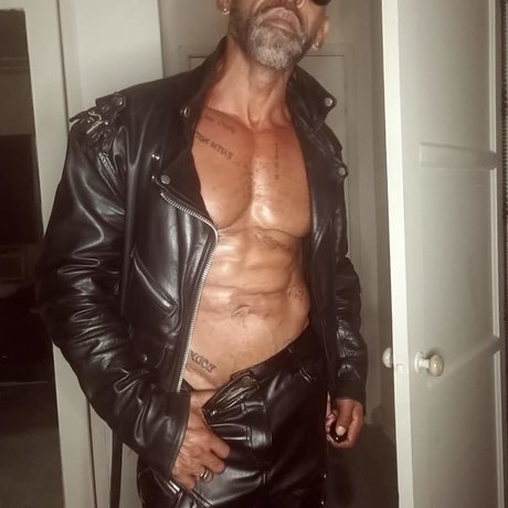 MASTERMO u1434689 nice model photos