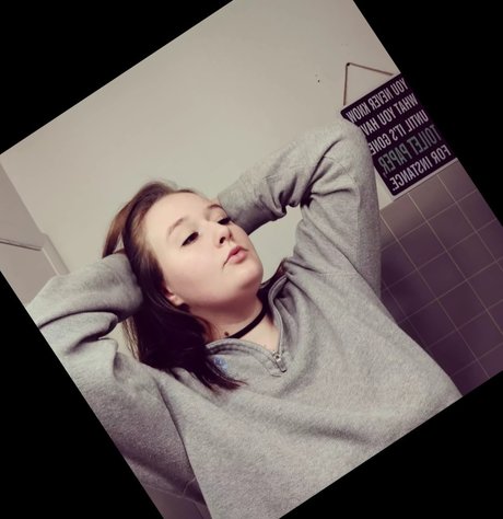 Madelina Babe pornstar exclusive picture