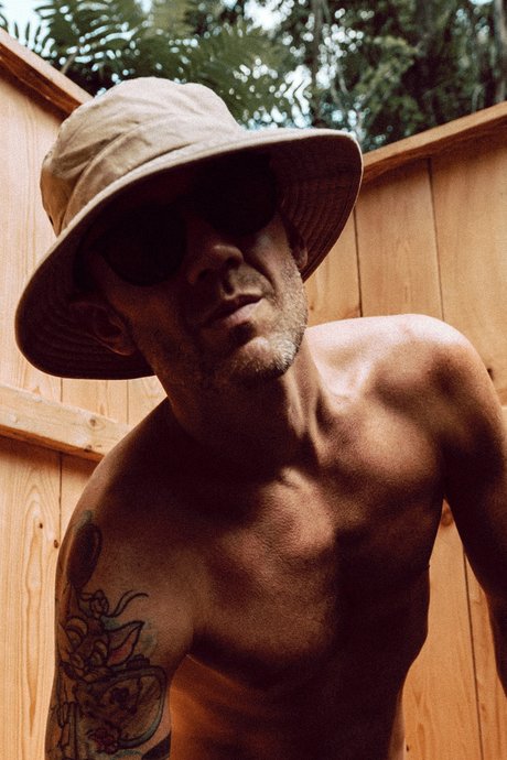 Brad Bronton model free photos