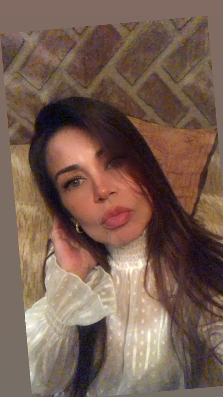 Rosymeloo nude pornstar image