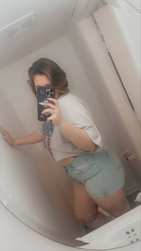 Britt brat 095 nudes actress galleries