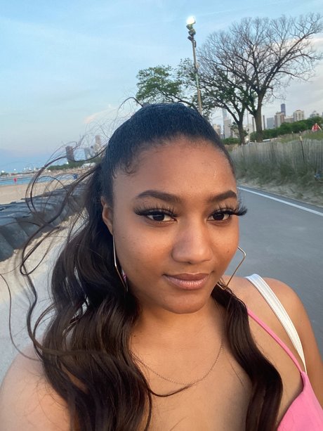 Goddess Avie Marcs_ naked actress pictures