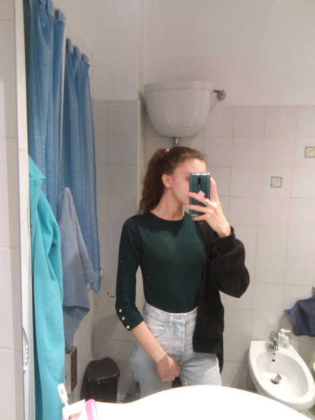 gioia erotic actress img