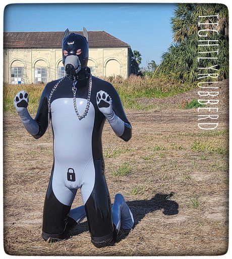 Tightlyrubberd pornstar high quality gallery