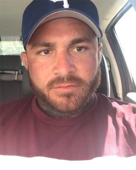 Dylan salmond model hot picture