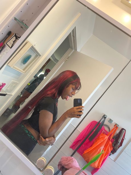 Queen Pin_ pornstar free img