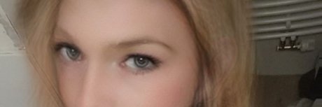 Julia Ray hot model pics