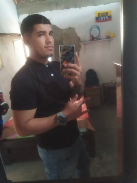 Oscuro dese_ naked actress picture