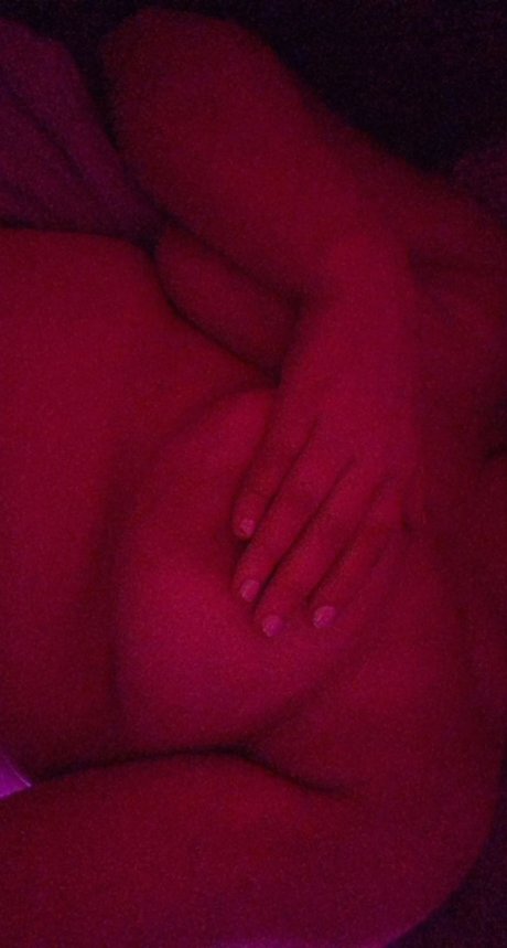 Lily Luna naked star pics