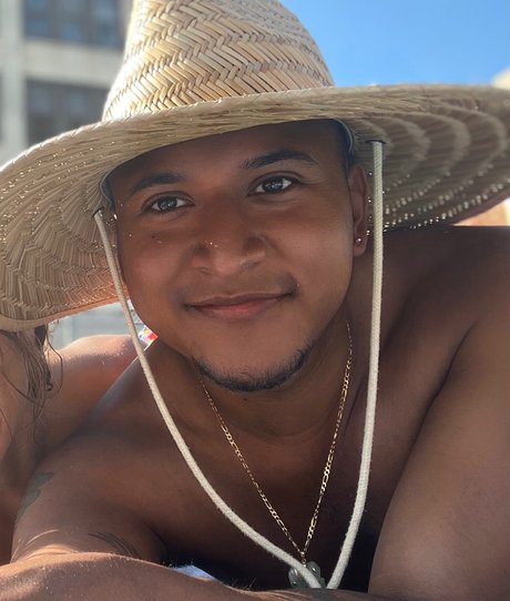 Henry Rojas model perfect picture