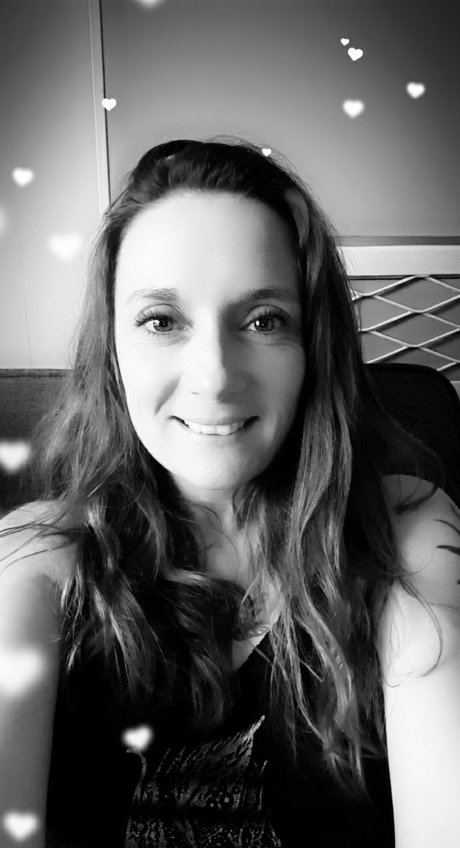 Sateene model sex photos