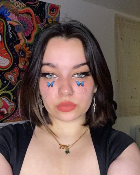 Goddess Em porn star pic