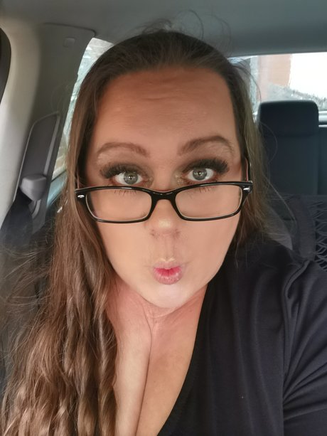 BeverlyBoobs 105L star hd pics